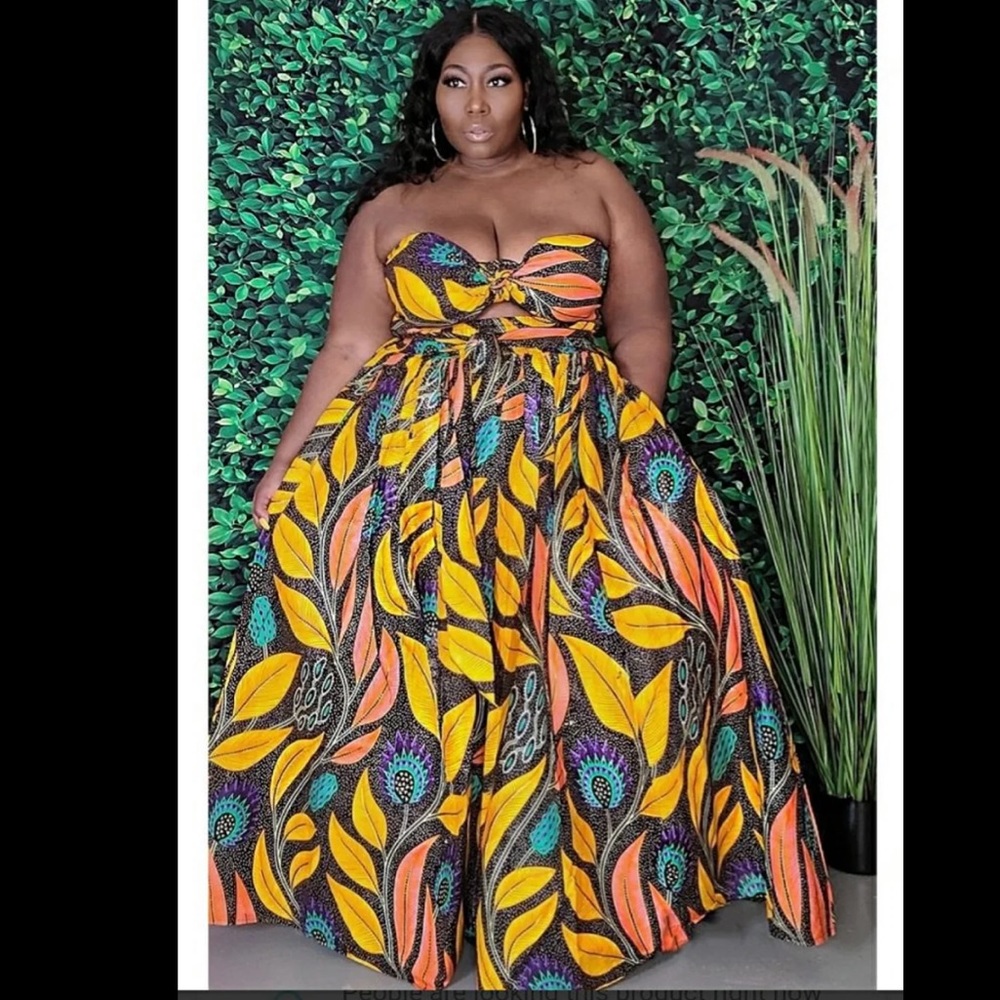 Plus Size Strapless Maxi Skirt Dress in Yellow Floral Print